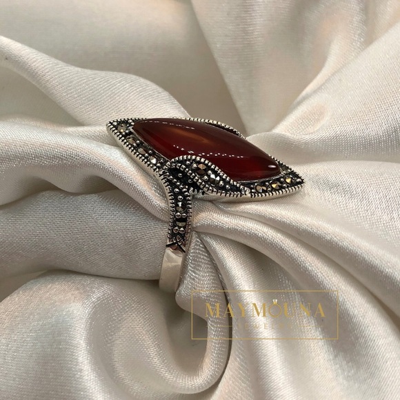 STERLING SILVER RED AGATE MARQUISE MARCASITE RING - Picture 5 of 10
